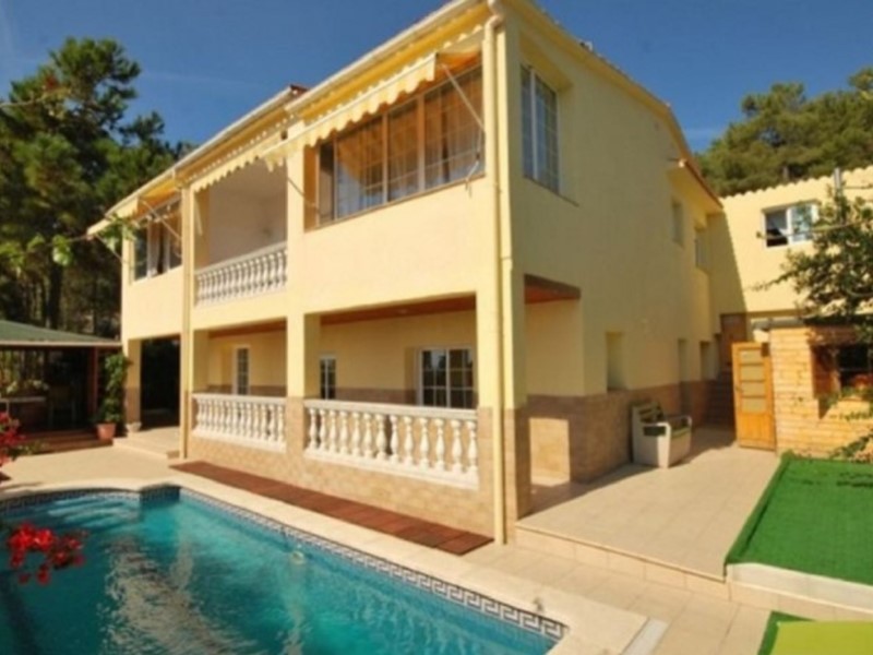 Casa en venda a Lloret de Mar, 6 hab., 278 m2 - 749.000 EUR