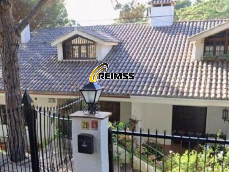 Casa en venda a Lloret de Mar, 4 hab., 350 m2 - 713.000 EUR