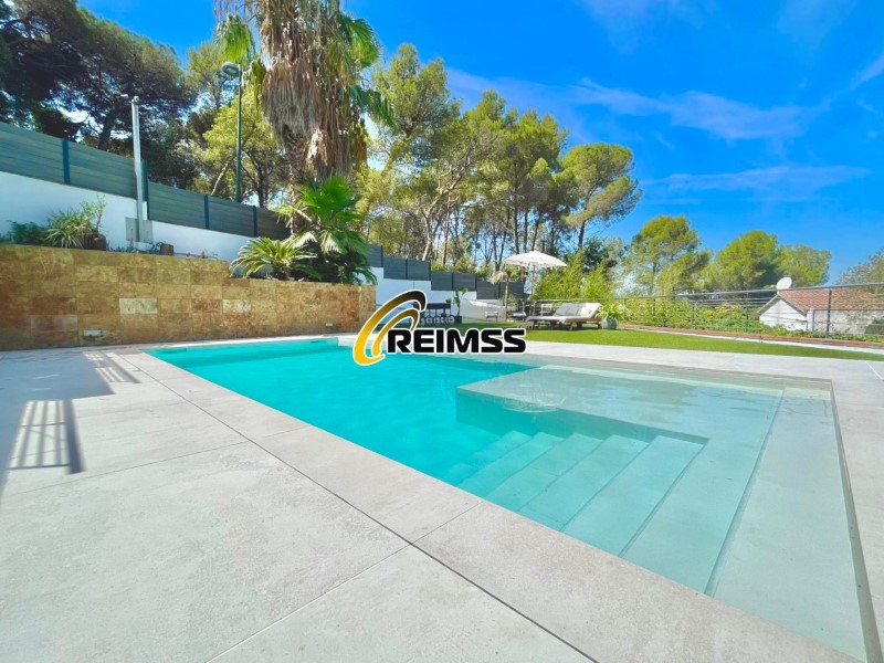 Casa en venda a Blanes, 5 hab., 381 m2 - 794.000 EUR