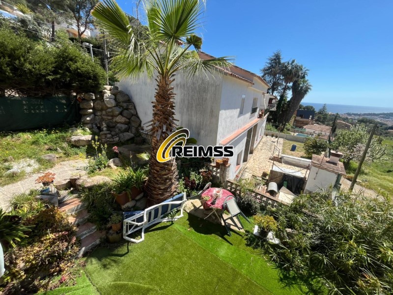 Casa en venda a Lloret de Mar, 2 hab., 220 m2 - 346.500 EUR