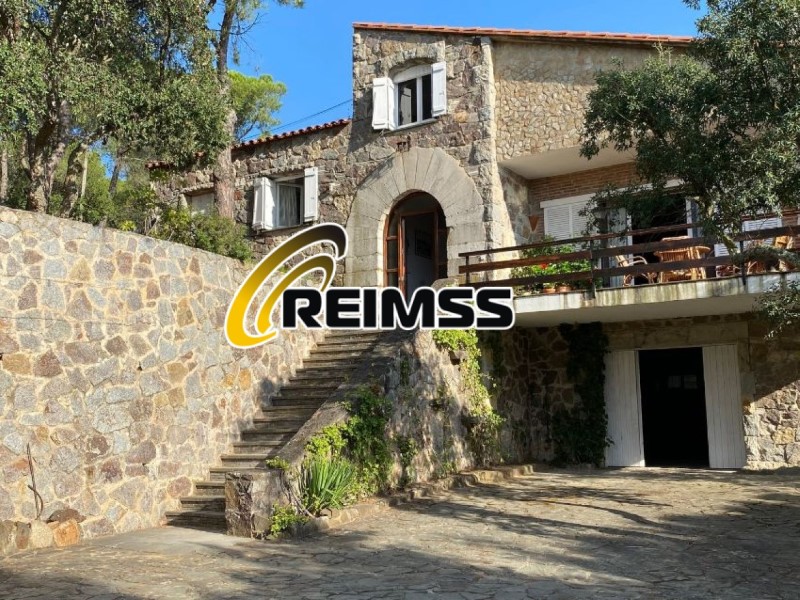 Casa en venda a Castell-Platja d'Aro, 5 hab., 248 m2 - 795.000 EUR