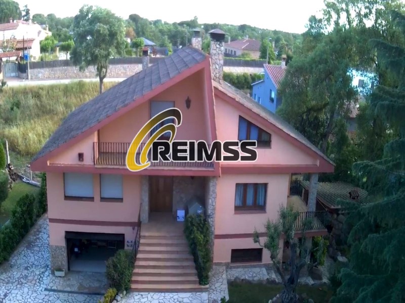 Casa en venda a Caldes de Malavella, 5 hab., 299 m2 - 630.000 EUR