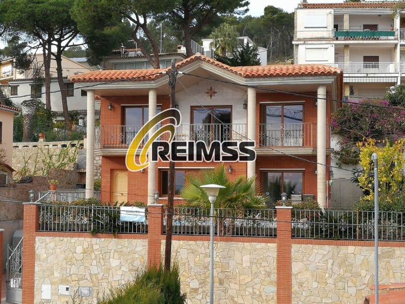 Casa en venda a Castell-Platja d'Aro, 4 hab., 334 m2 - 1.120.000 EUR